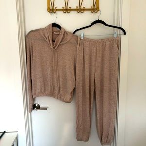 Lush Matching Sweatsuit - heathered cream - Sz M